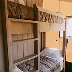 Camps - * يوريت دي مار
