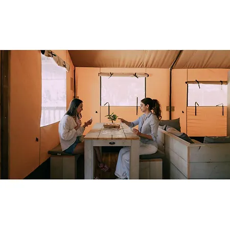Κάμπινγκ Camps - *